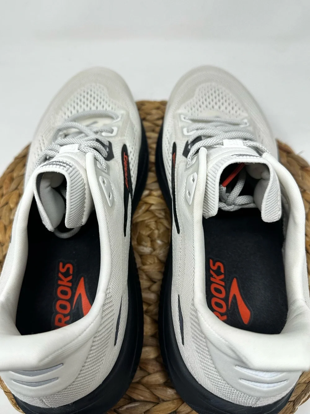 Brooks ghost 18
